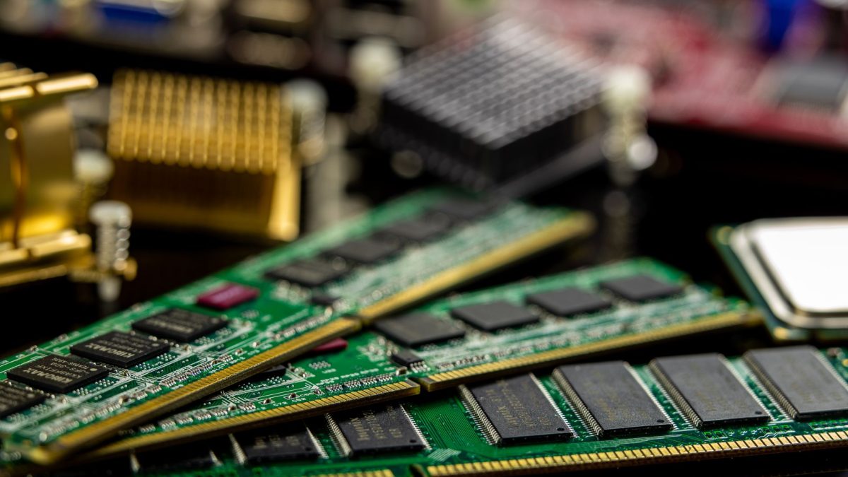 UBS Hikes DRAM, NAND Price Forecasts as AI Boom Squeezes Crypto Mining Costs