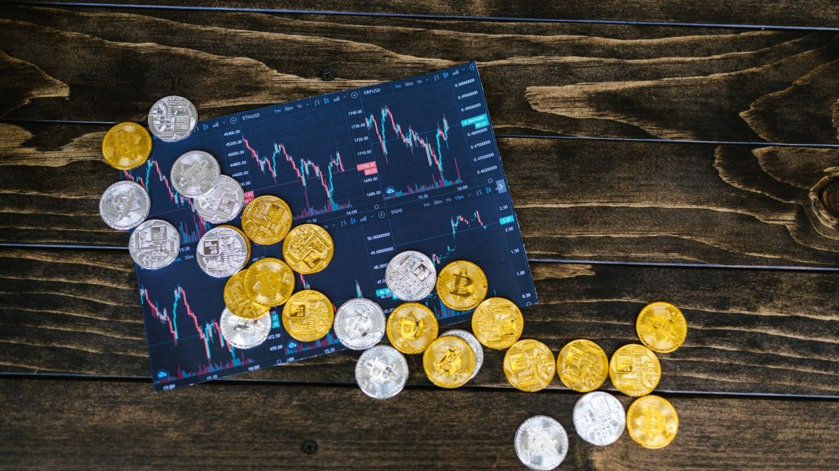 Revolut’s $1.2M AVAX Sale Fails to Dent Bullish Avalanche Setup