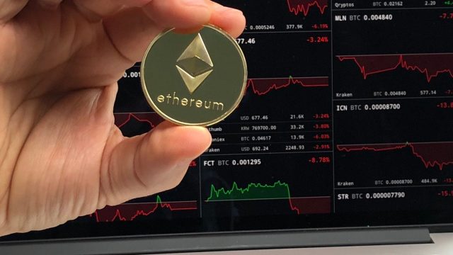 Ethereum Reclaims $1,700 as Shorts Get Squeezed and Retail Longs Pile In