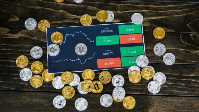 XRP Jumps 5% to $1.16 as Altcoin Buyers Return and CLARITY Act Advances
